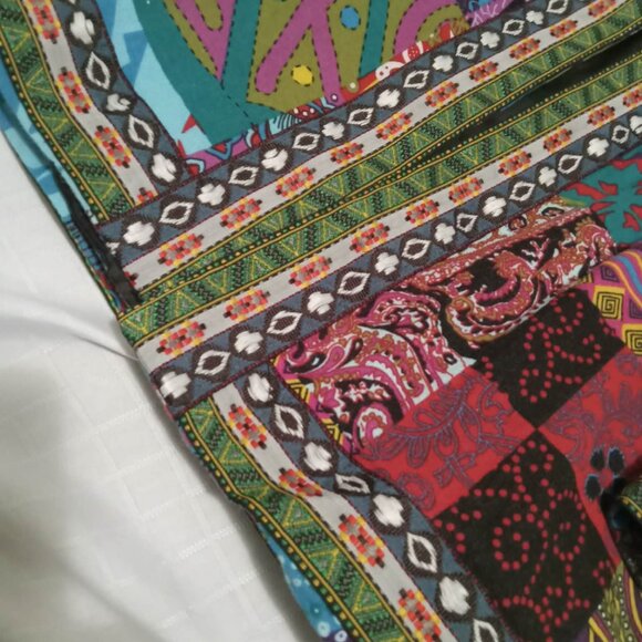 Vintage quilted cardigan for women - Ethnic style - Floral print - Long sleeves - Picture 6 of 16